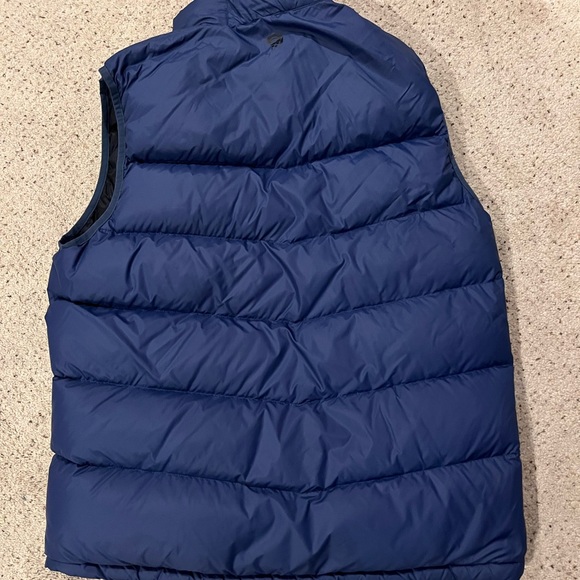 Mountain hardwear 650 down vest xl - Picture 2 of 7